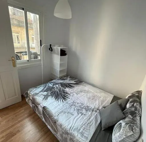 Atico Vintage Con Terraza